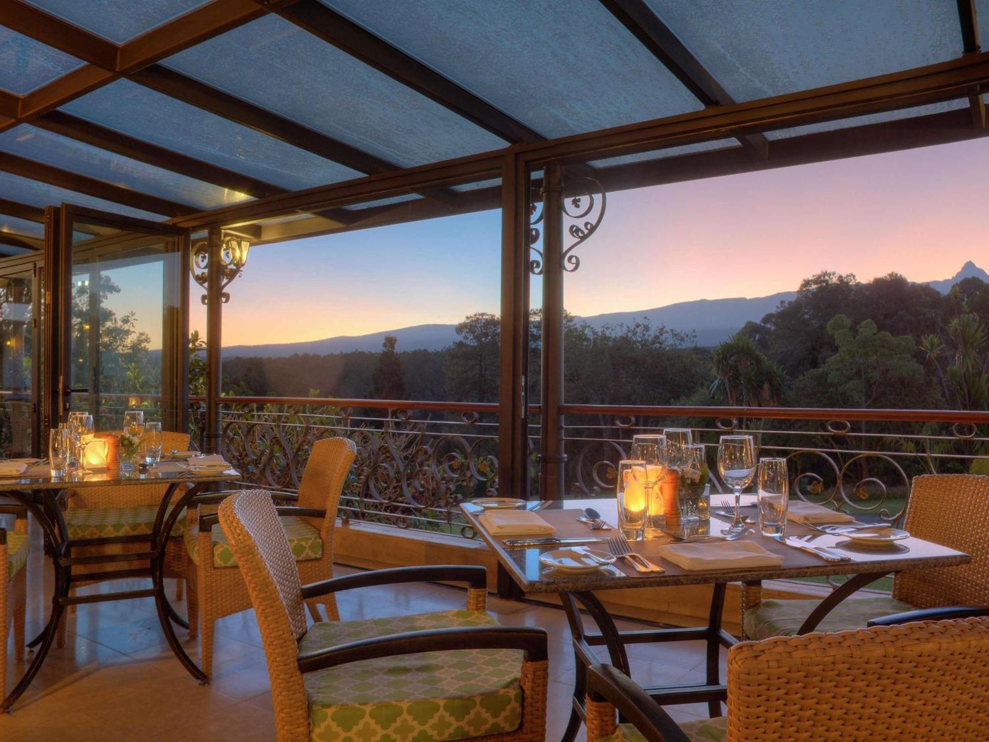 Fairmont Mount Kenya Safari Club 호텔 나뉴키 외부 사진